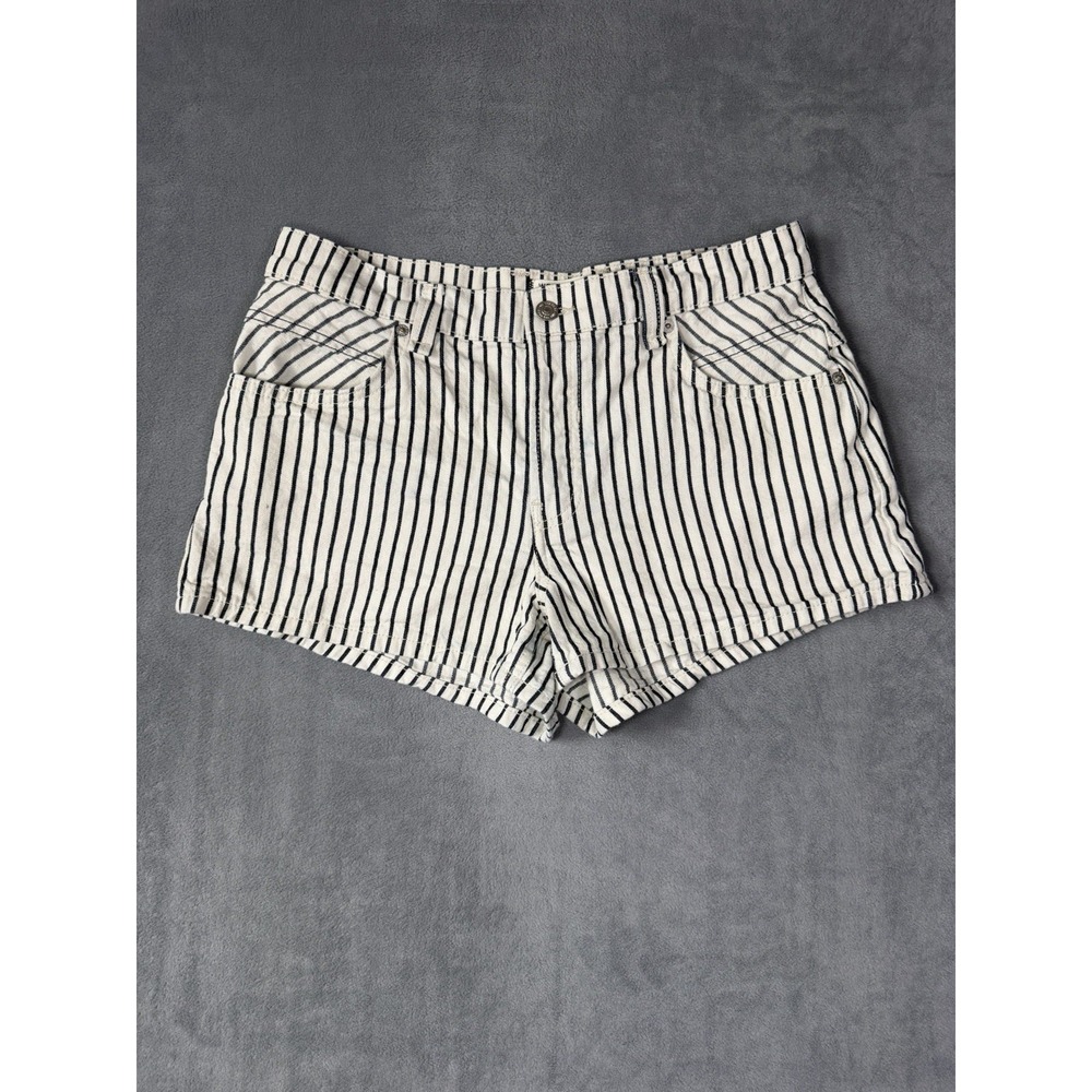 Free People We The Free Now Or‎ Never Railroad Denim Shorts Women's Size 28
